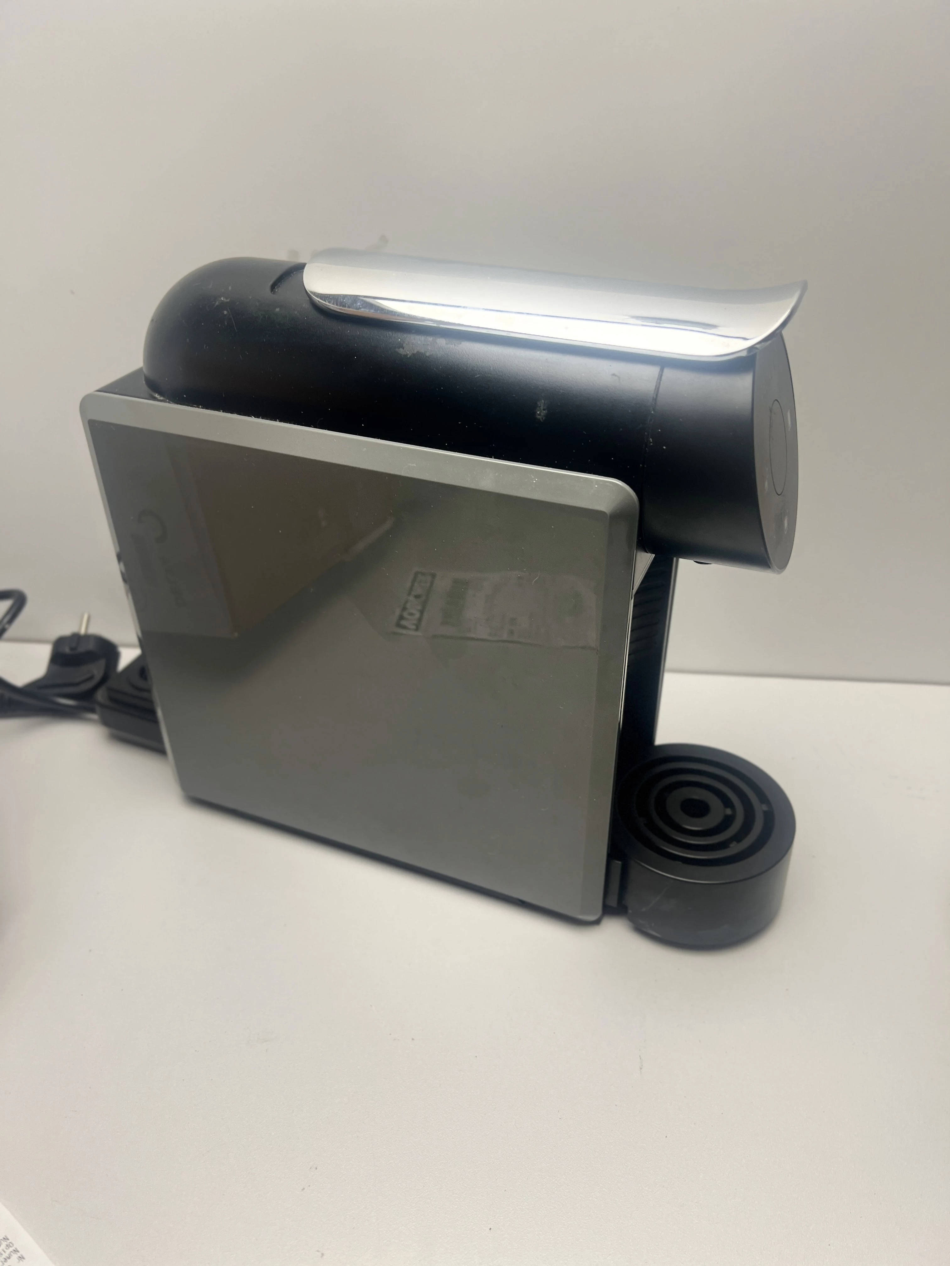 ekspres-do-kawy-kapsulkowy-delta-q-mini-qool-1200w-stan-11323-2