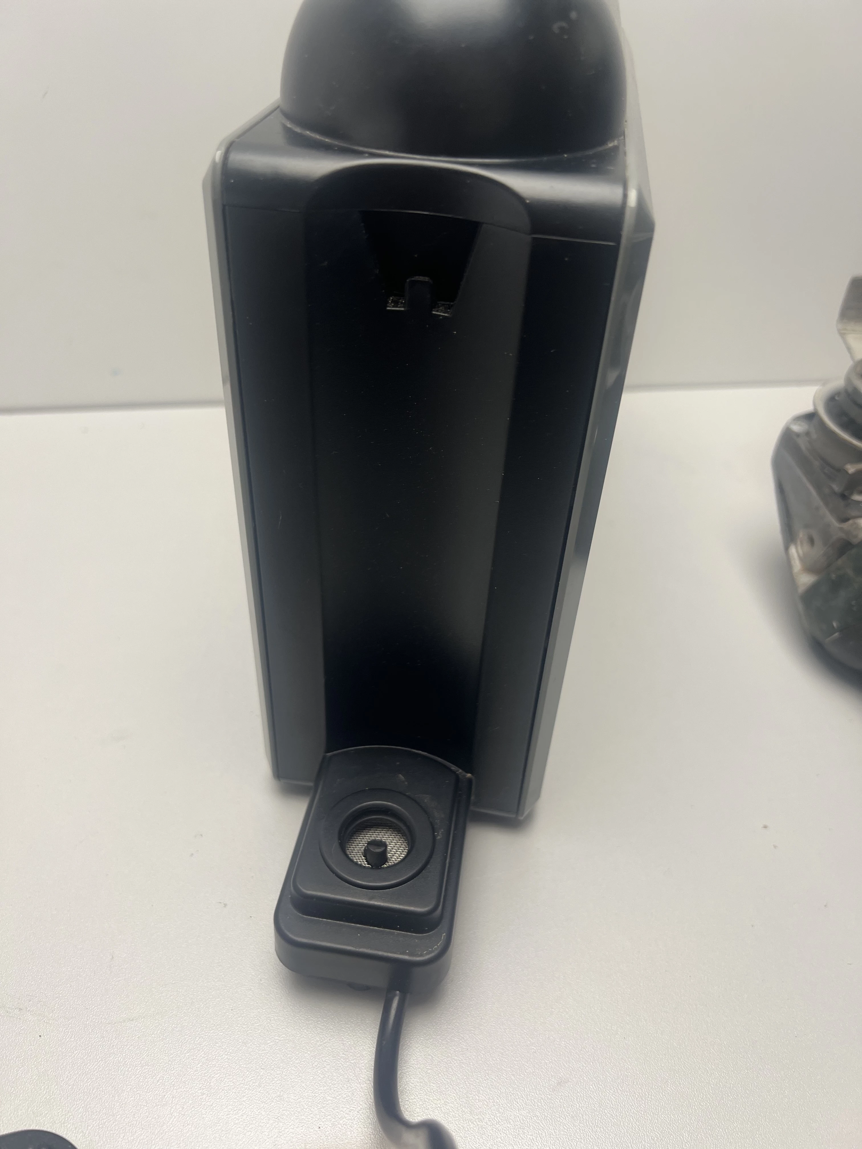 ekspres-do-kawy-kapsulkowy-delta-q-mini-qool-1200w-kolor-dominujacy-129357-8