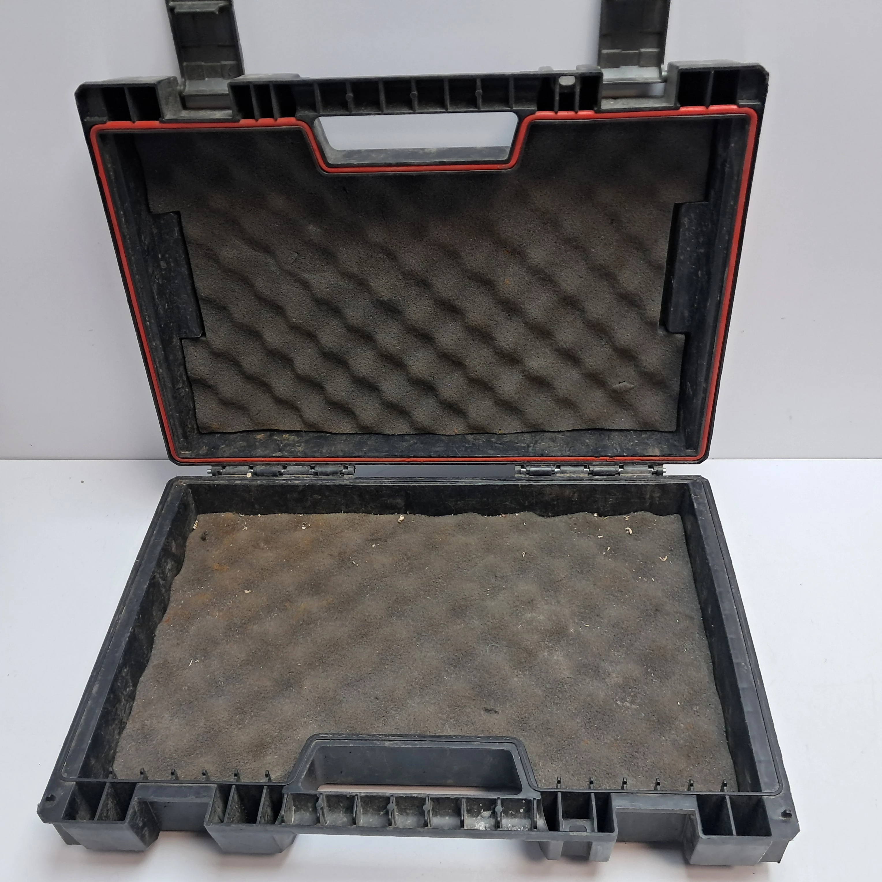 skrzynia-transportowa-na-narzedzia-ean-gtin-5905481330965