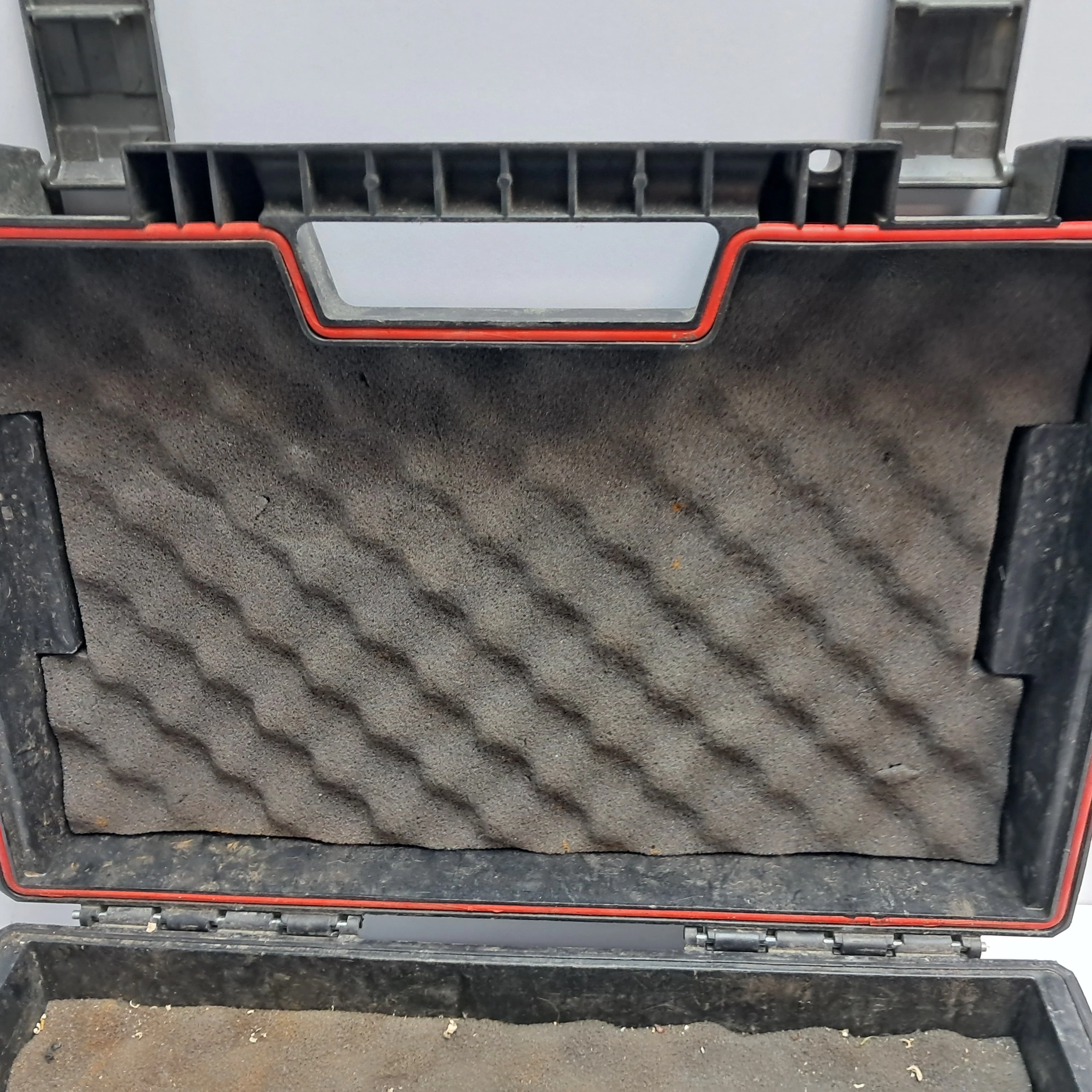 skrzynia-transportowa-na-narzedzia-rodzaj-244989-513533