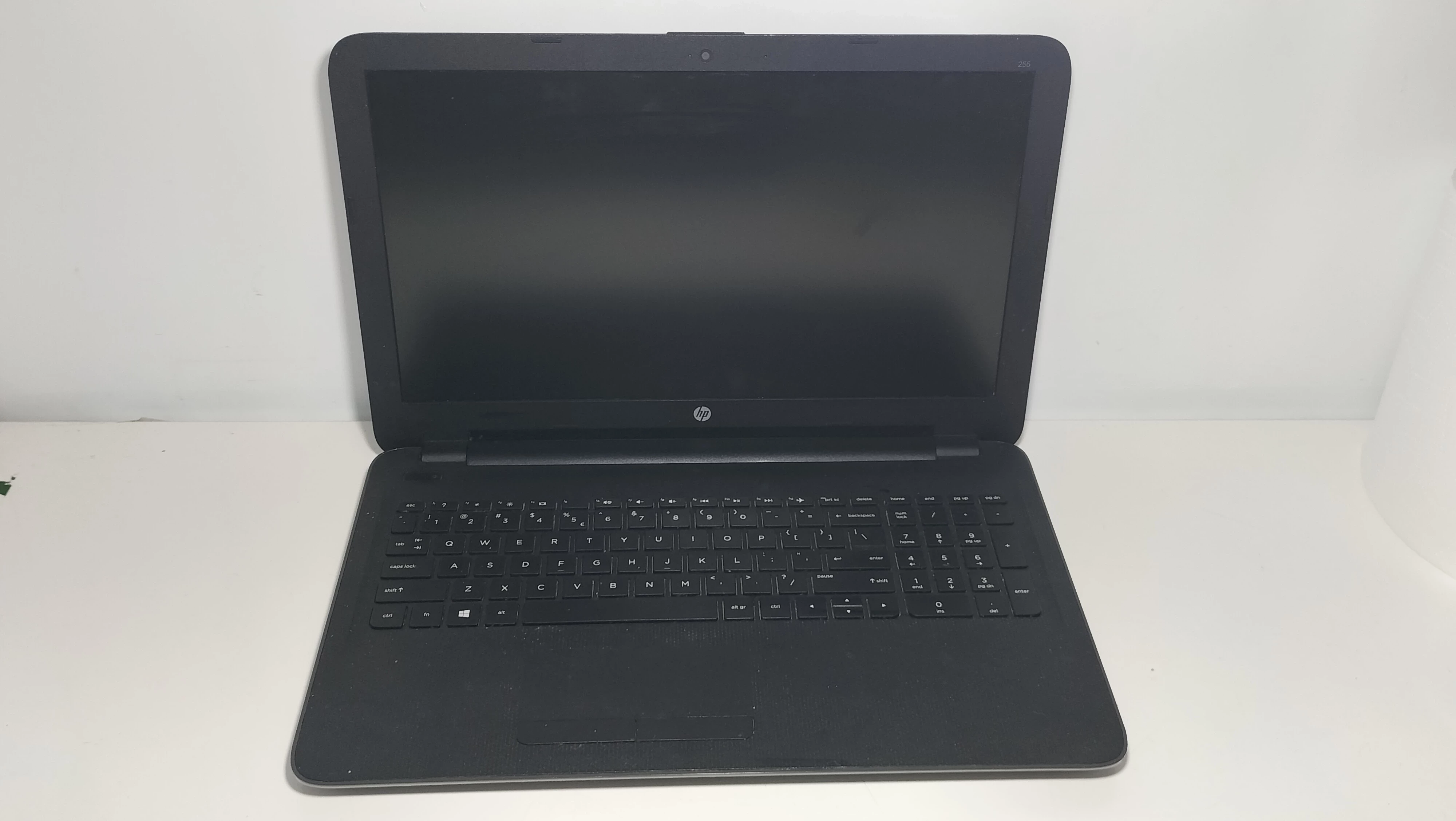 laptop-hp-255-amd-a6-6310-8256gb-win-10-stan-11323-2