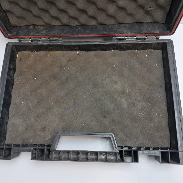 skrzynia-transportowa-na-narzedzia-stan-11323-2