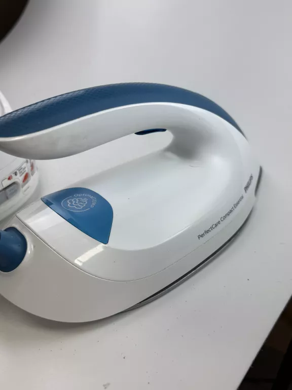 philips-zelazko-gc6819-kolor-dominujacy-129357-5