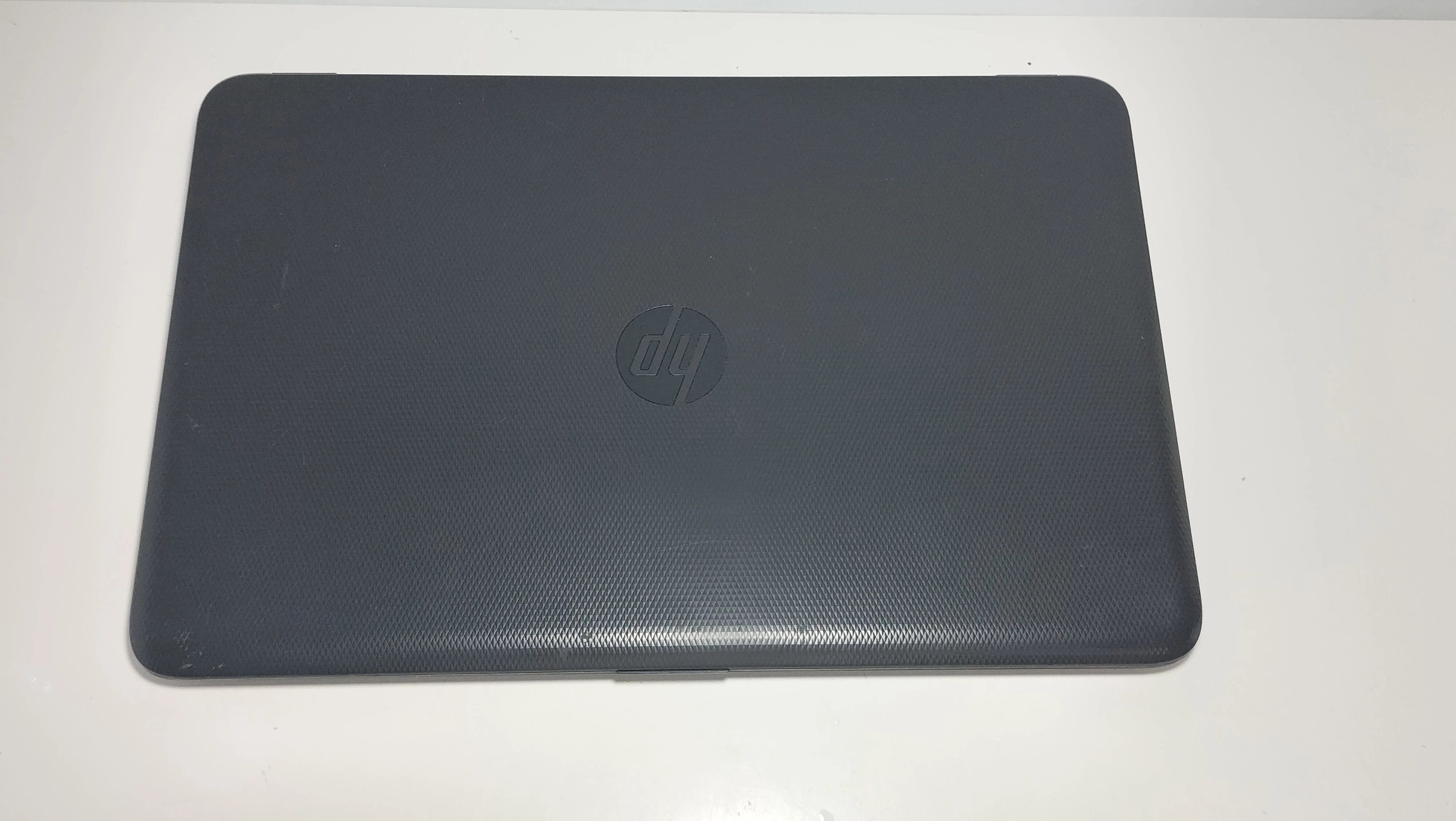 laptop-hp-255-amd-a6-6310-8256gb-win-10-ean-gtin-4713883209816