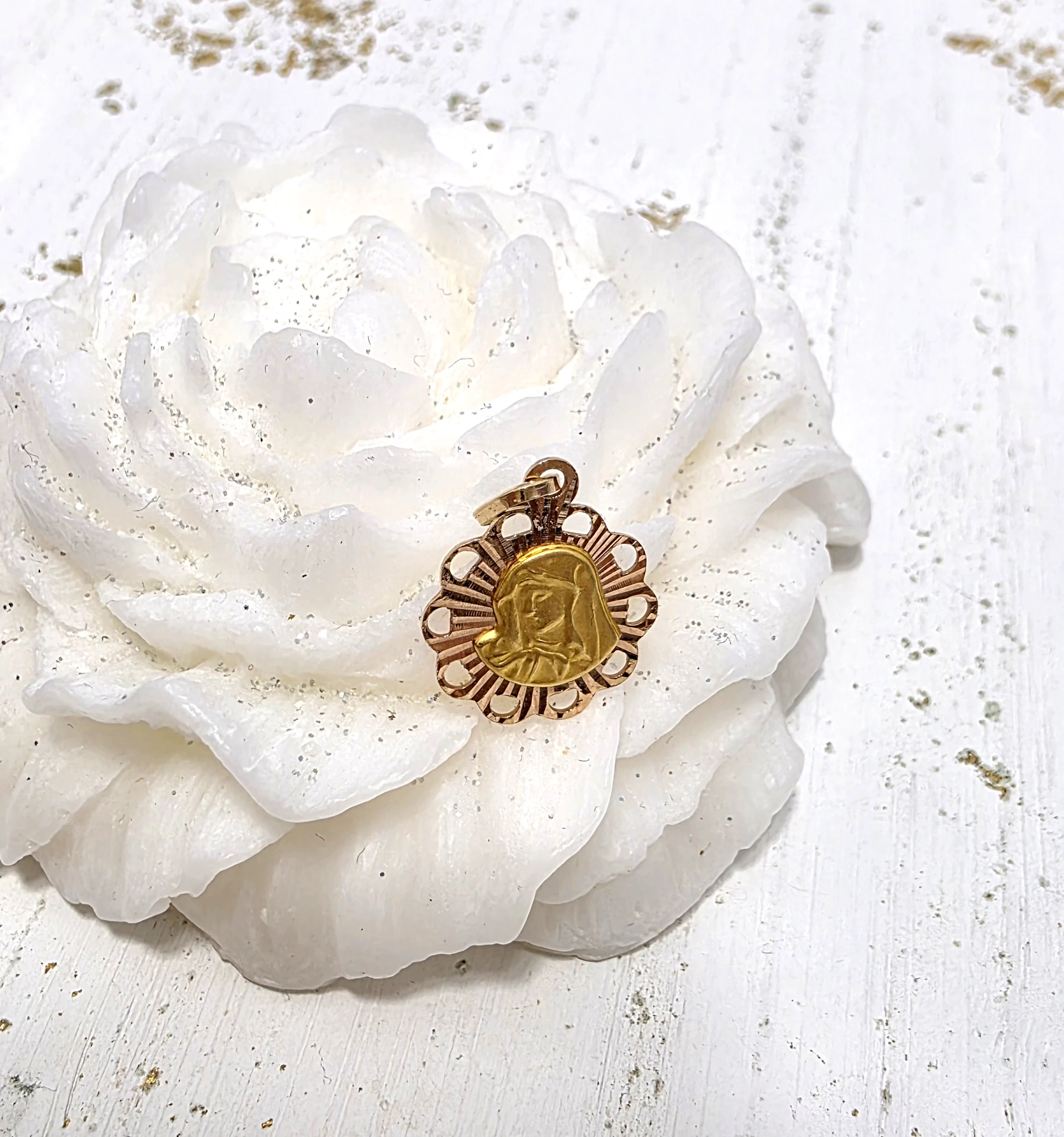 zloty-wisiorek-matka-boska-p585-w116-stan-11323-2