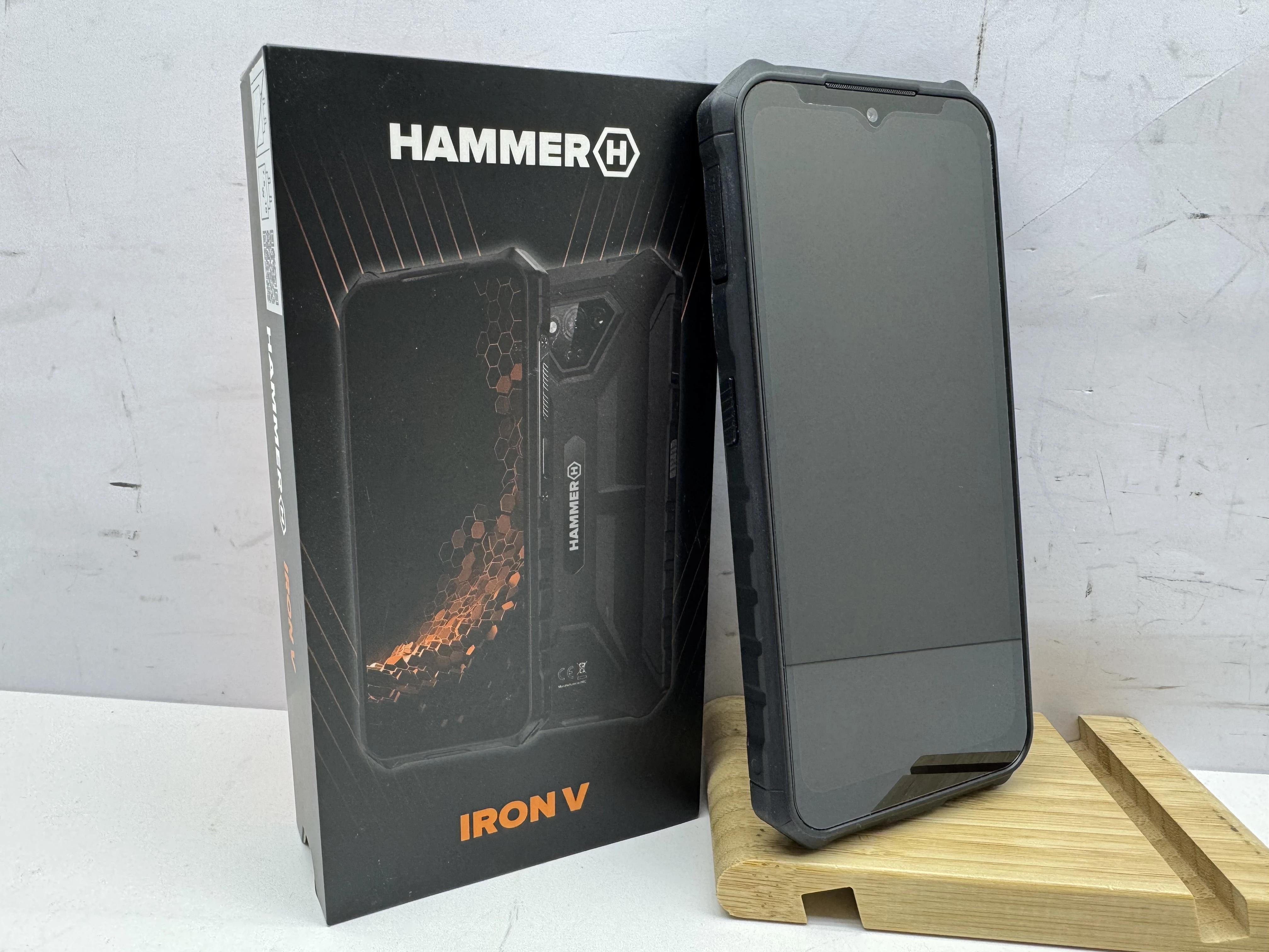 telefon-hammer-iron-v-6gb64gb-plac-kosciuszki-20-wroclaw