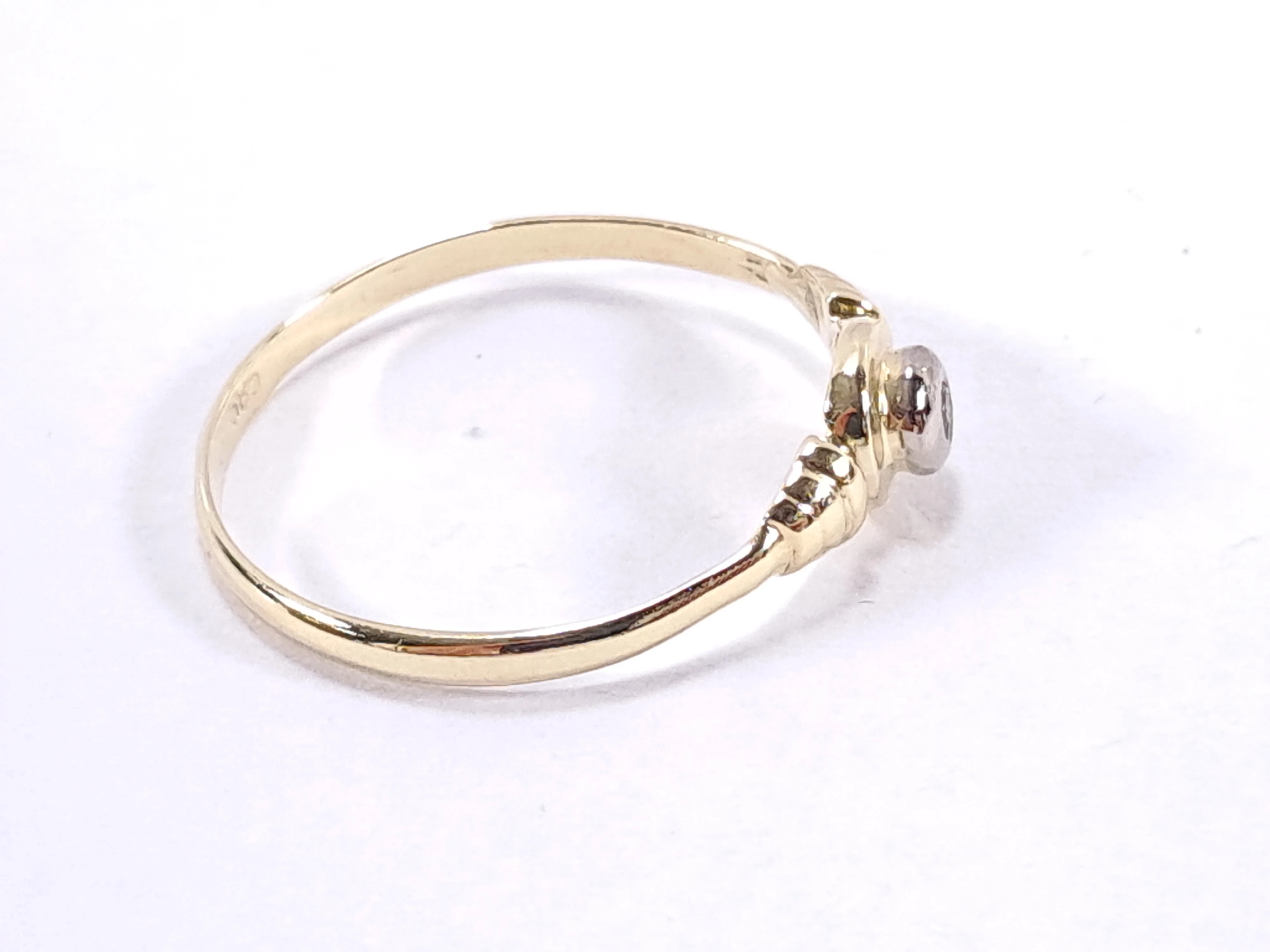 zloty-pierscionek-z-brylantem-001ct-p585-108g-r13-kolor-249512-1647429