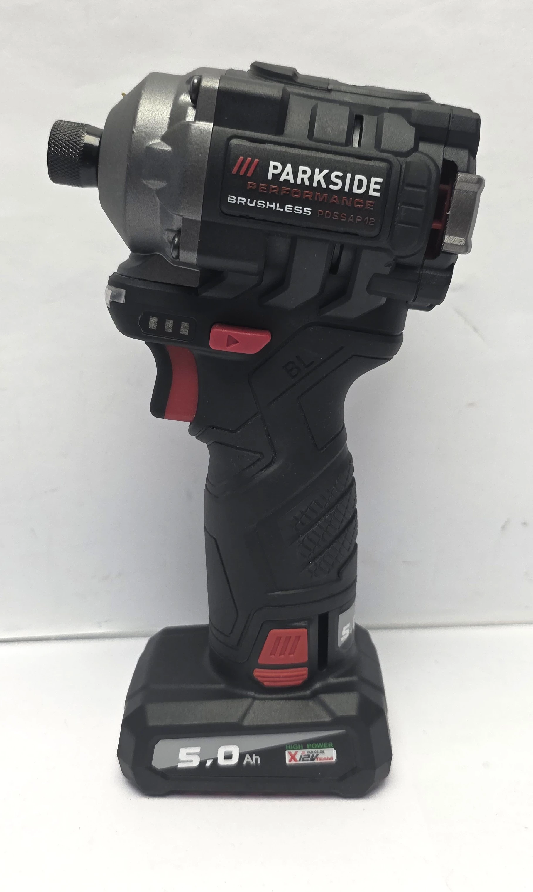 klucz-parkside-pdssap-12-a1-walizka-dwie-walizki-kluczy-nasadek-rodzaj-silnika-204657-221325