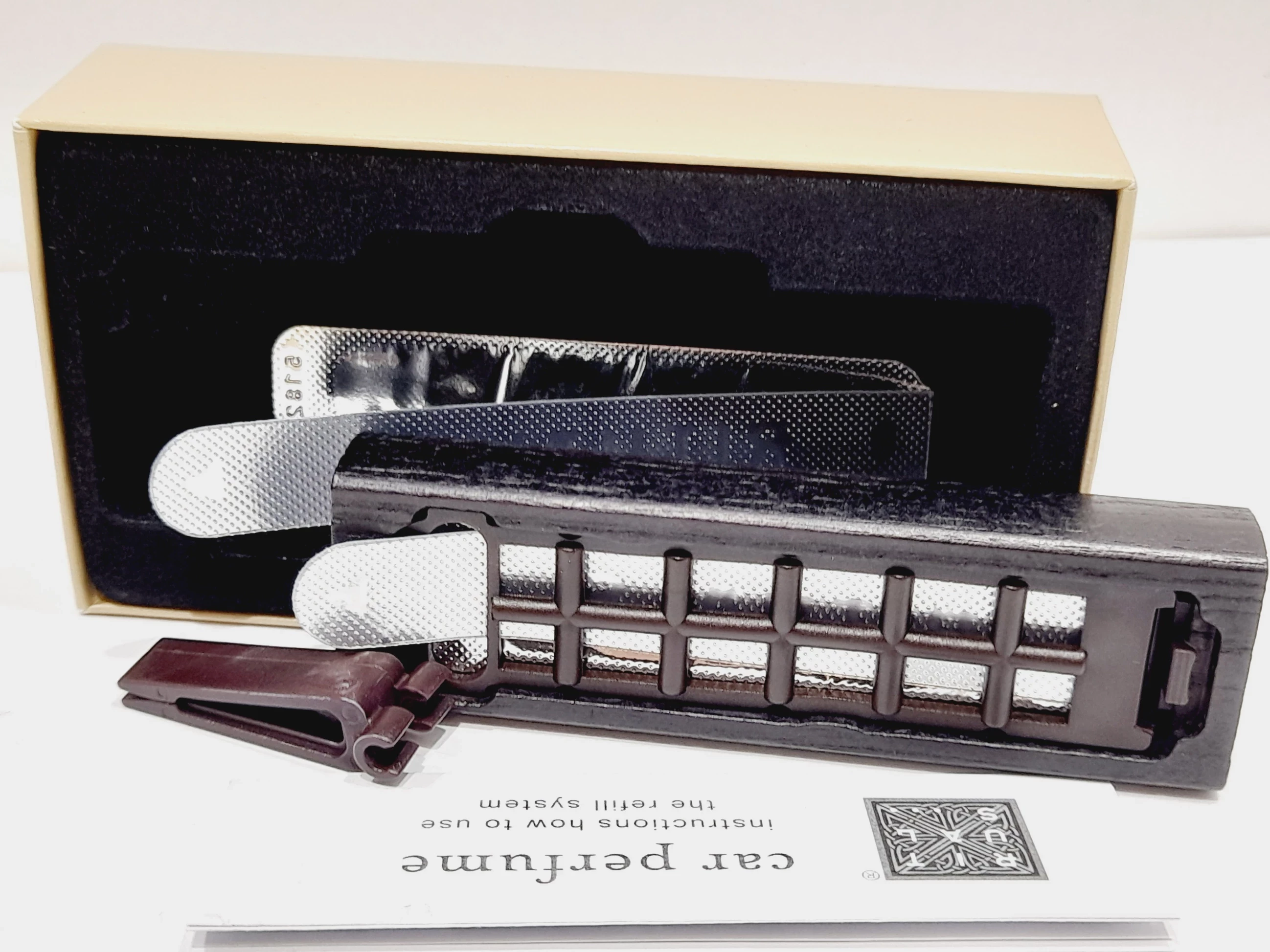 odswiezacz-powietrza-do-samochodu-rituals-cashmere-rose-marka-248811-1016867