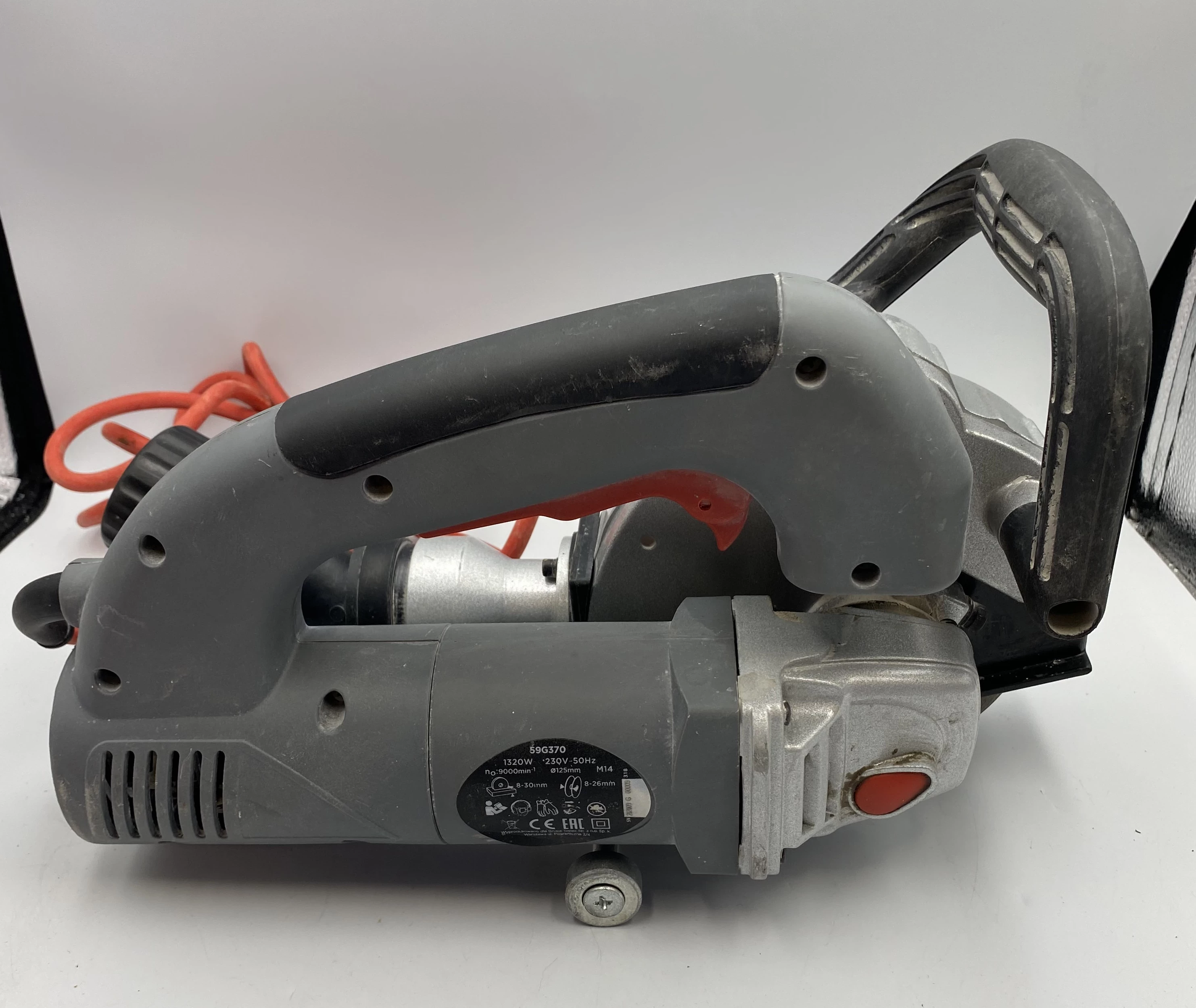 bruzdownica-graphite-59g370-maksymalna-moc-132000