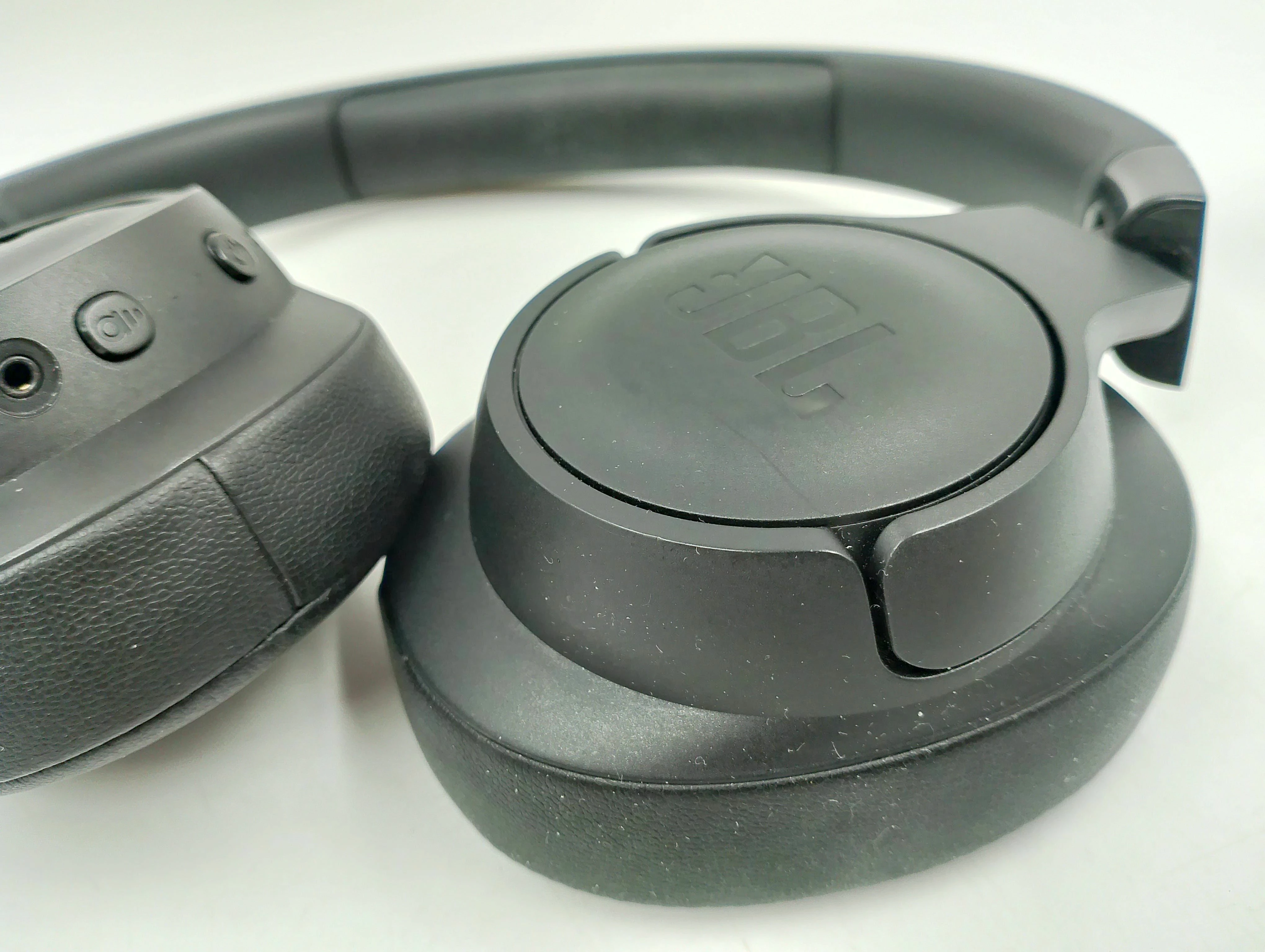 sluchawki-jbl-tune-770nc-mega-okazja-kolor-dominujacy-129357-3