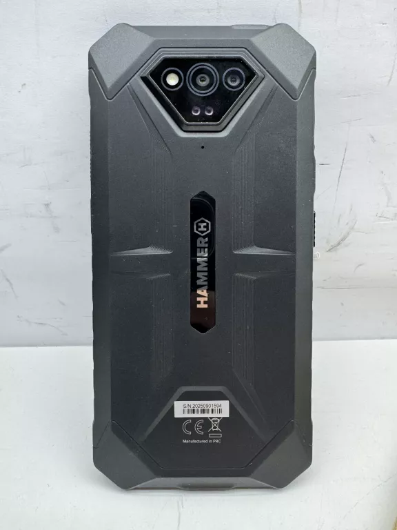 telefon-hammer-iron-v-6gb64gb-przekatna-ekranu-650