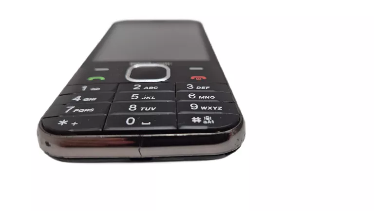 telefon-maxcom-mm330-czarny-ean-gtin-5908235973951