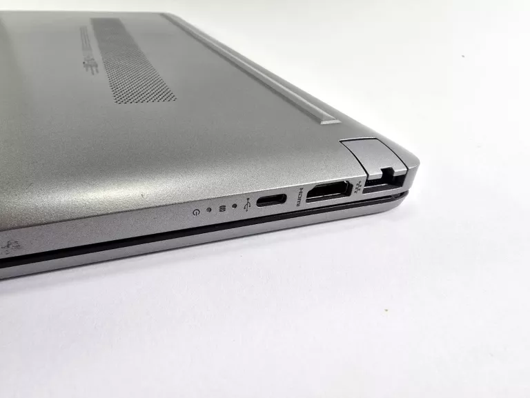 laptop-hp-250-g9-156-intel-celeron-n-8-gb-256-gb-srebrny-pojemnosc-dysku-256