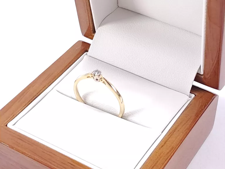 zloty-pierscionek-z-brylantem-005-ct-p585-145g-r16-material-15835-2