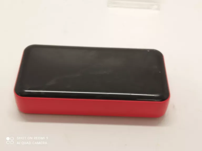 powerbank-pc1-czerwony-pojemnosc-akumulatora-10000