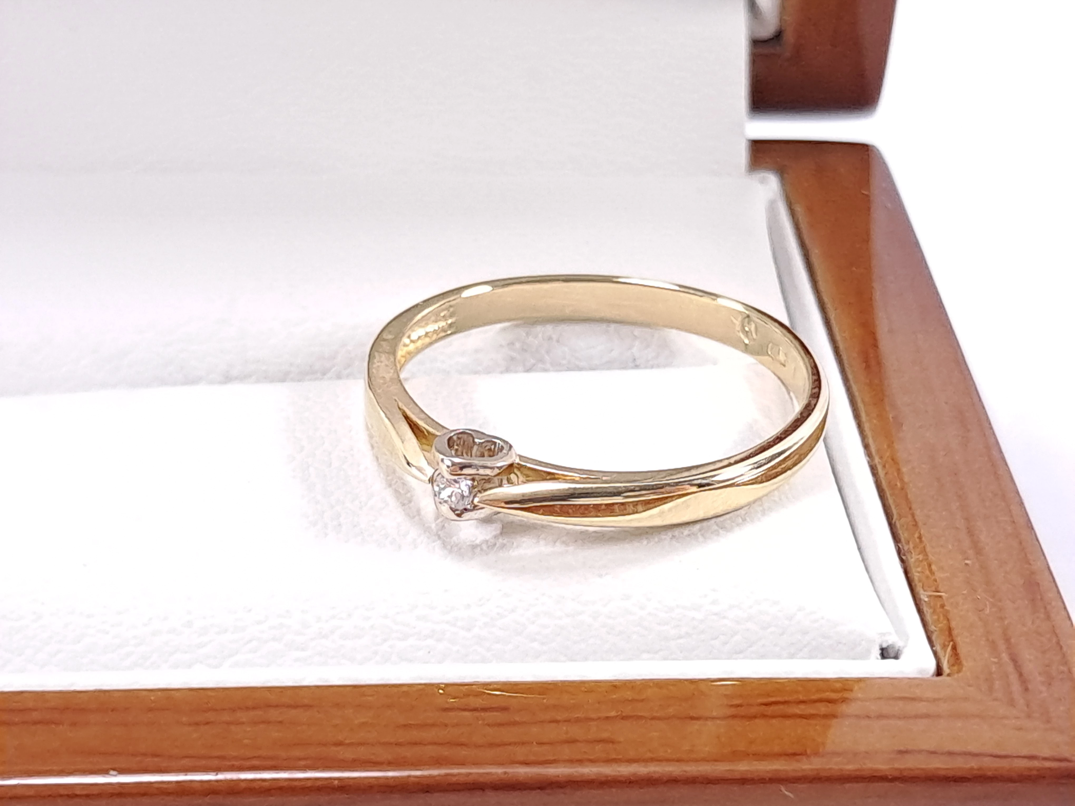 zloty-pierscionek-z-brylantem-002ct-p585-178g-r17-waga-207