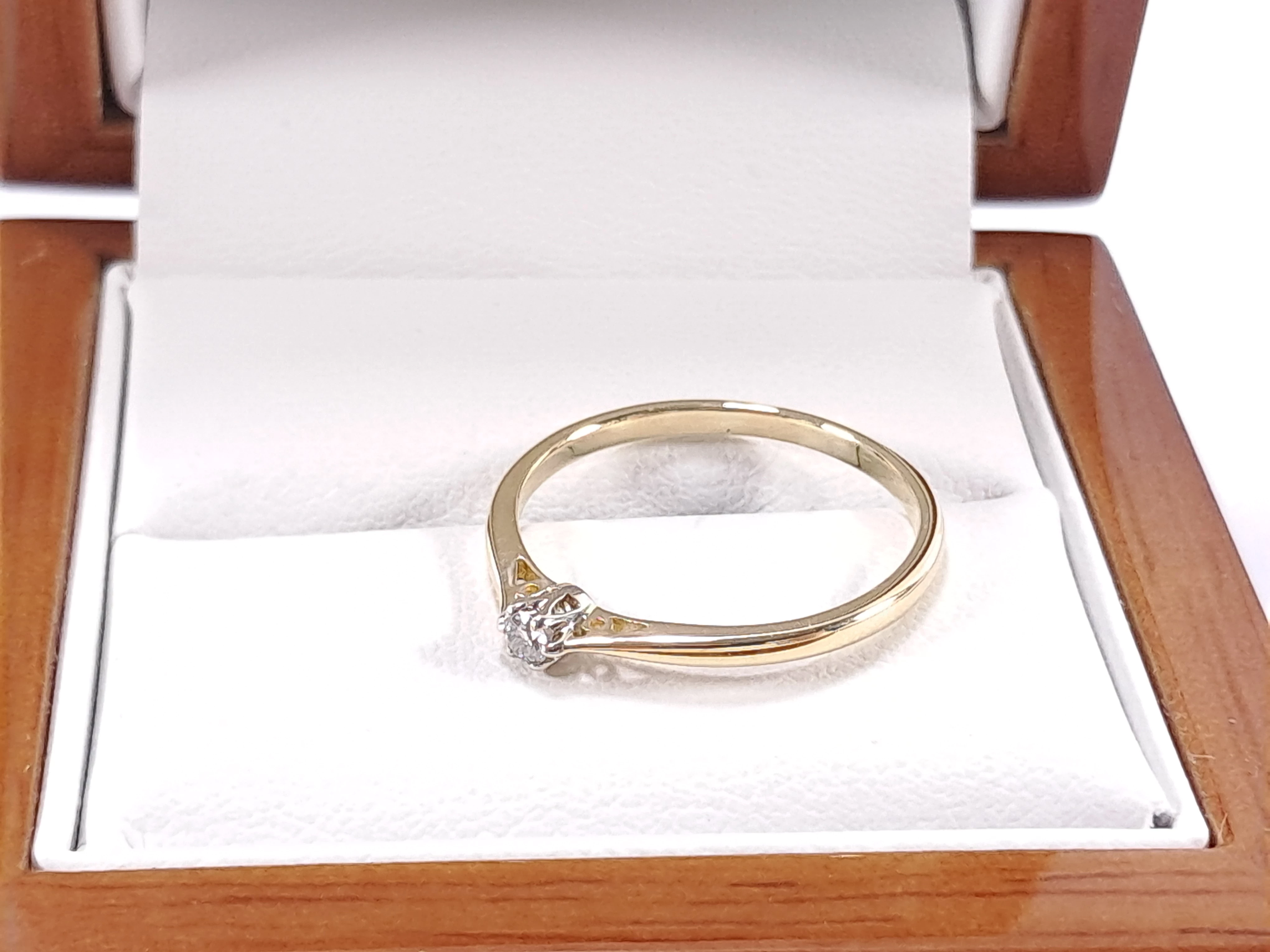 zloty-pierscionek-z-brylantem-005-ct-p585-145g-r16-waga-112