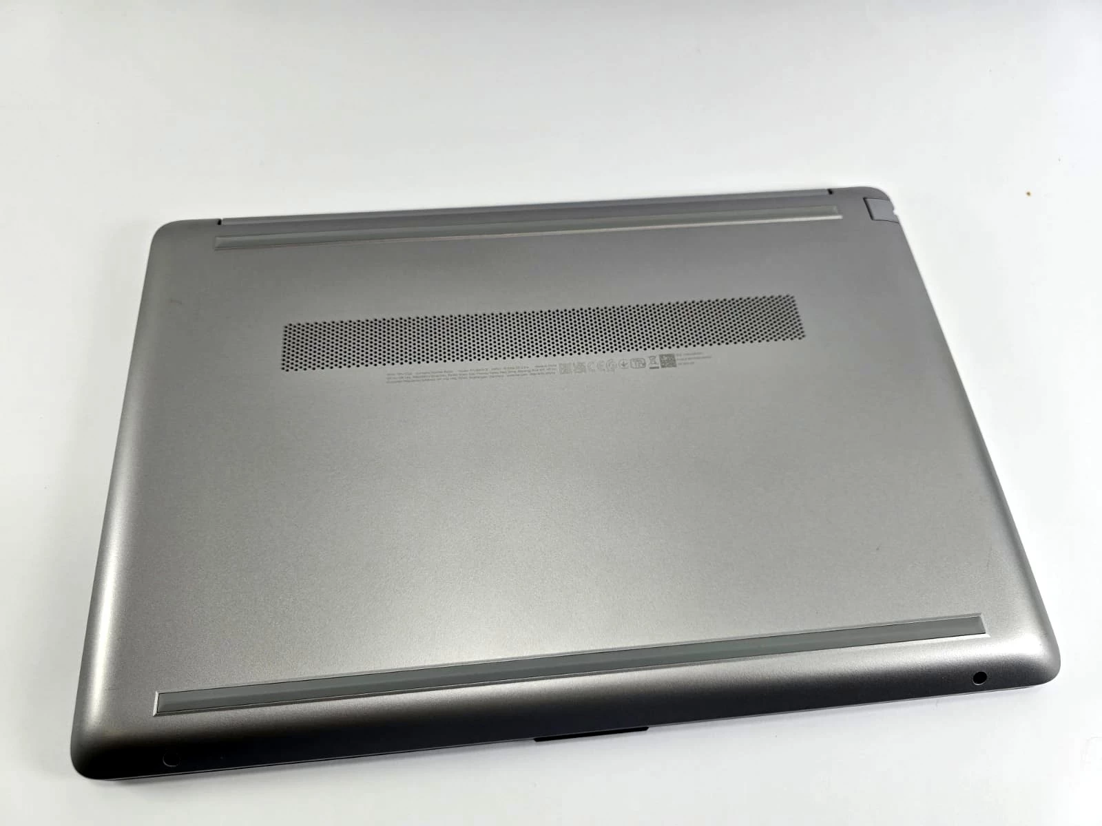 laptop-hp-250-g9-156-intel-celeron-n-8-gb-256-gb-srebrny-kod-producenta-6s7a3ea