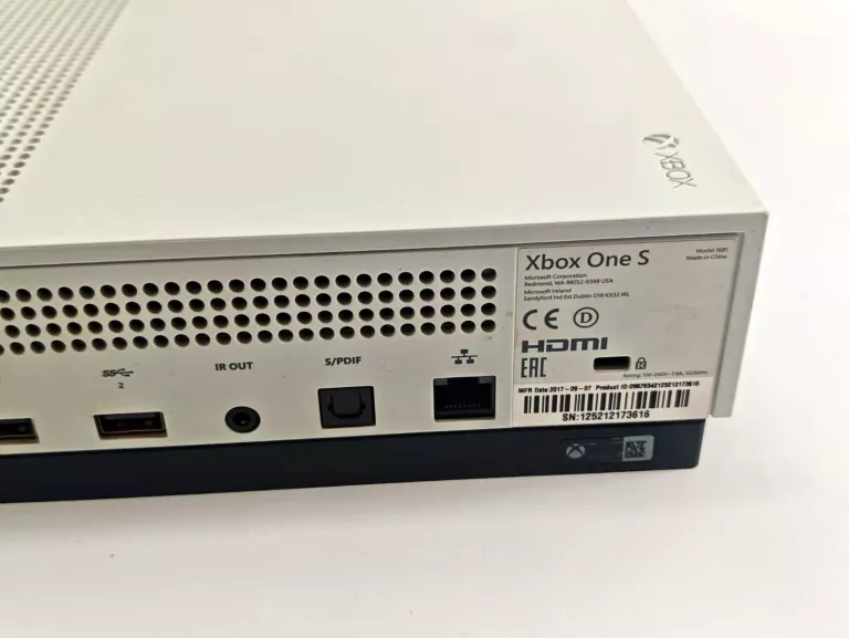 KONSOLA XBOX ONE S 500 GB BIAŁY