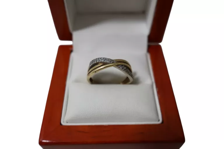 CUDOWNY ZŁOTY PIERŚCIONEK Z CYRKONIAMI 3,46G 585