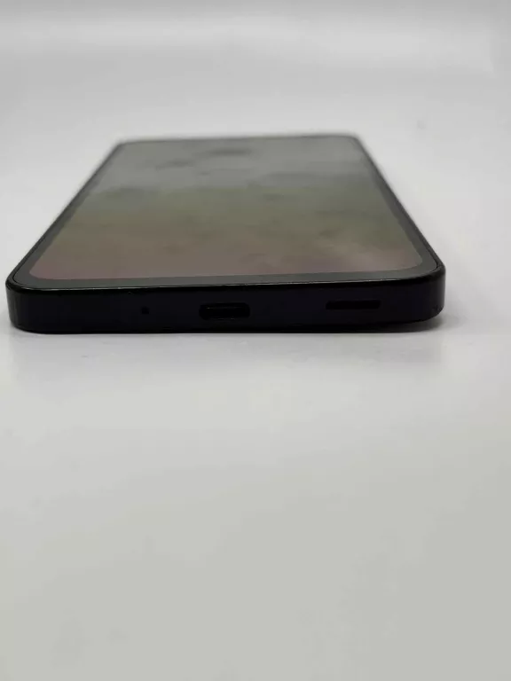 telefon-samsung-galaxy-a16-5g-przekatna-ekranu-670