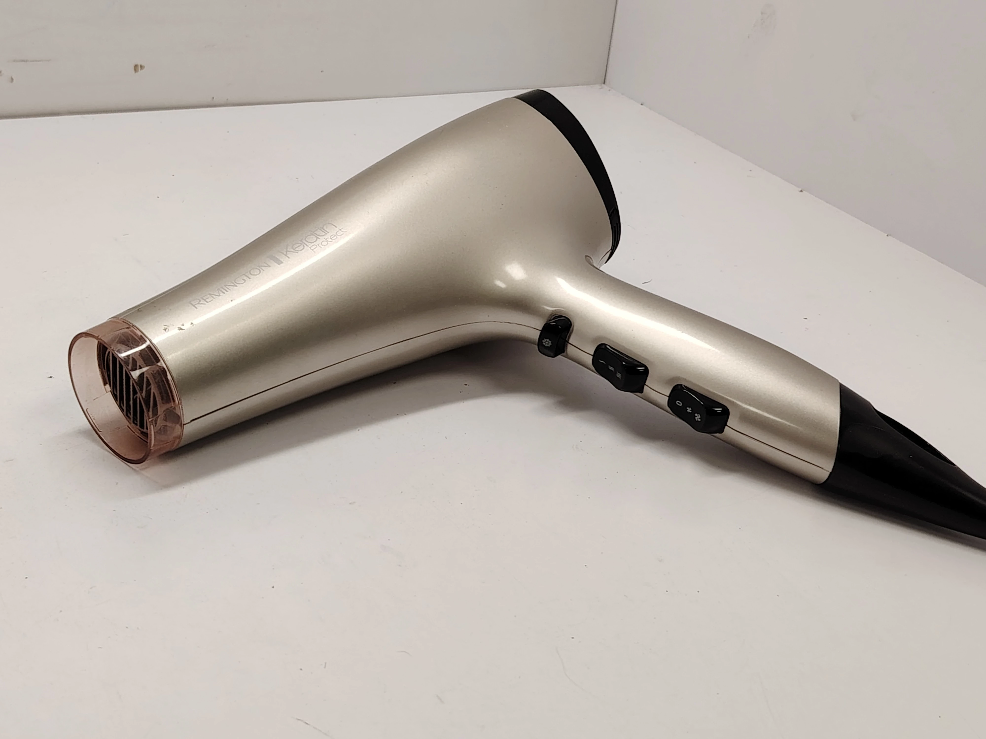 suszarka-do-wlosow-remington-keratin-therapy-pro-ac8000-moc-220000