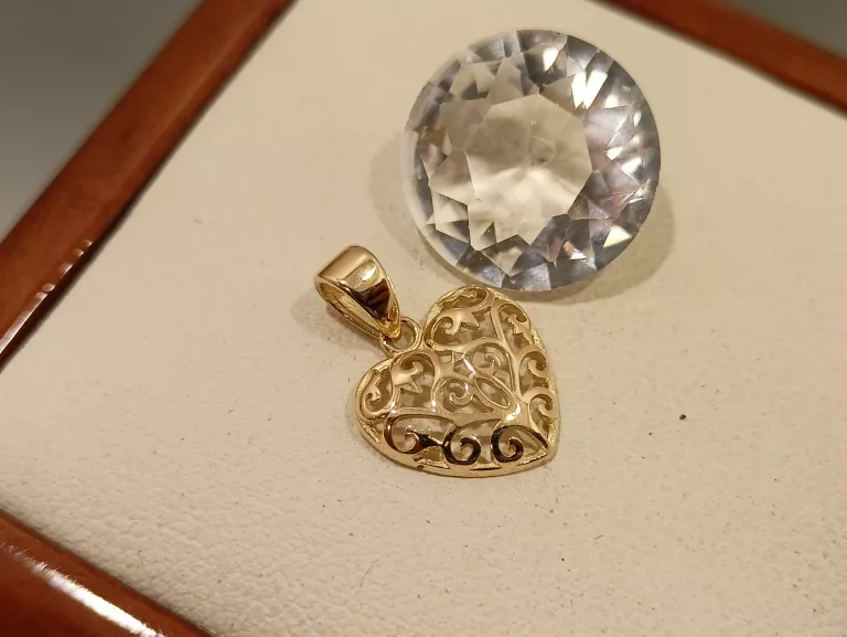 ZŁOTA ZAWIESZKA  SERCE 585PR 0,67G