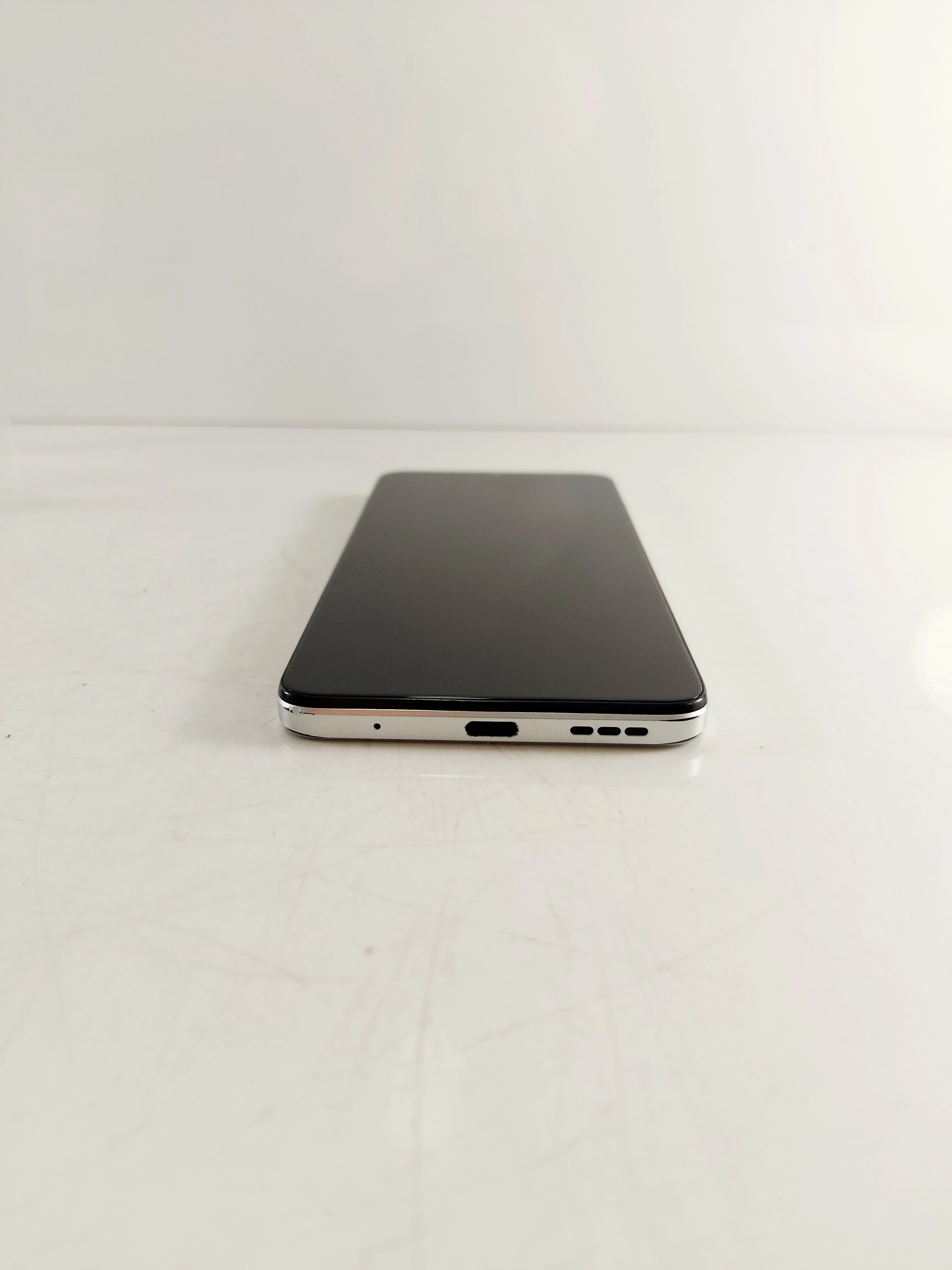 telefon-motorola-moto-e22i-2-gb-32-gb-4g-ean-gtin-840023235924