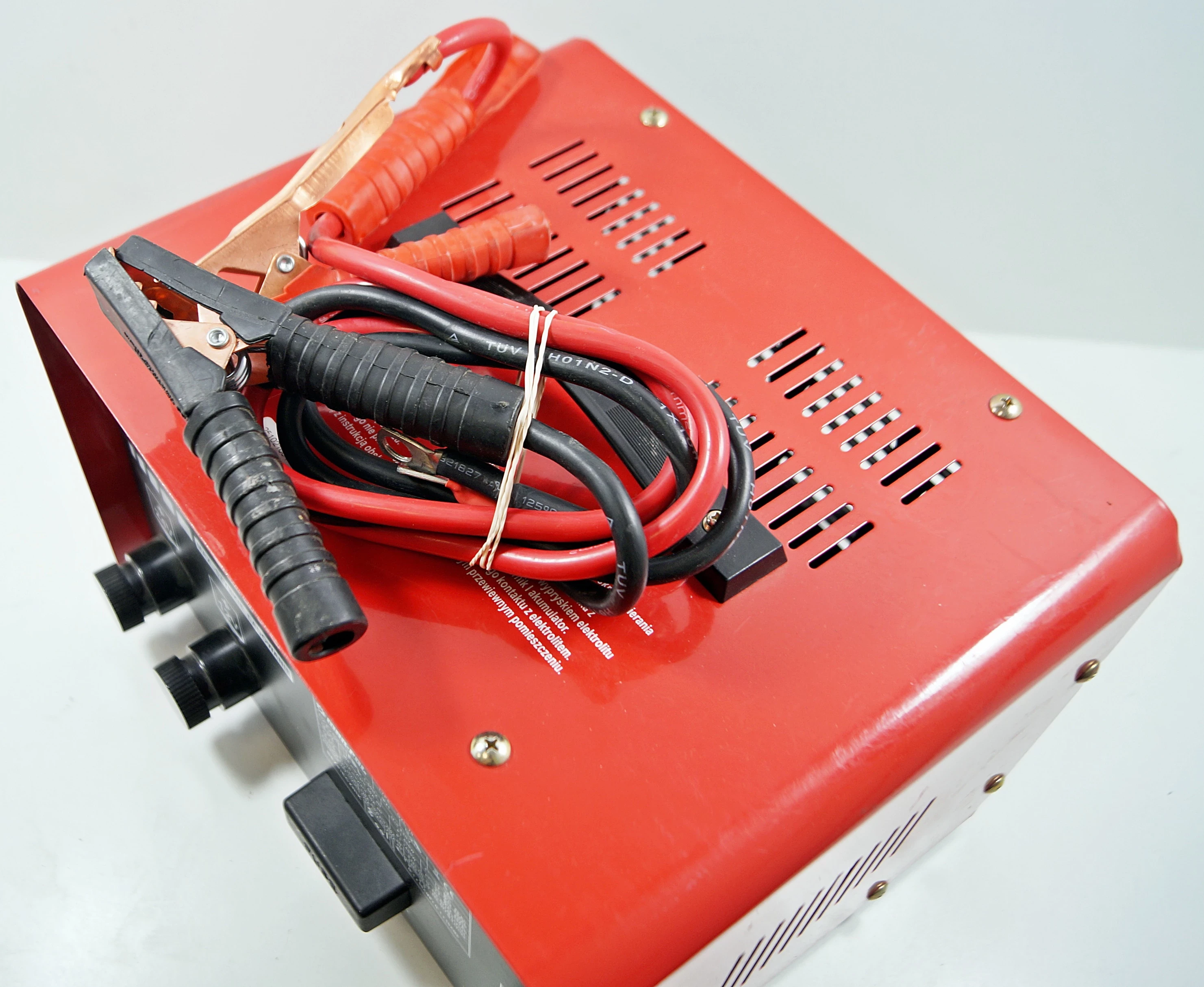 prostownik-z-rozruchem-ladowarka-fast-charge-1224v-gzl70-marpol-solidny-stan-11323-2