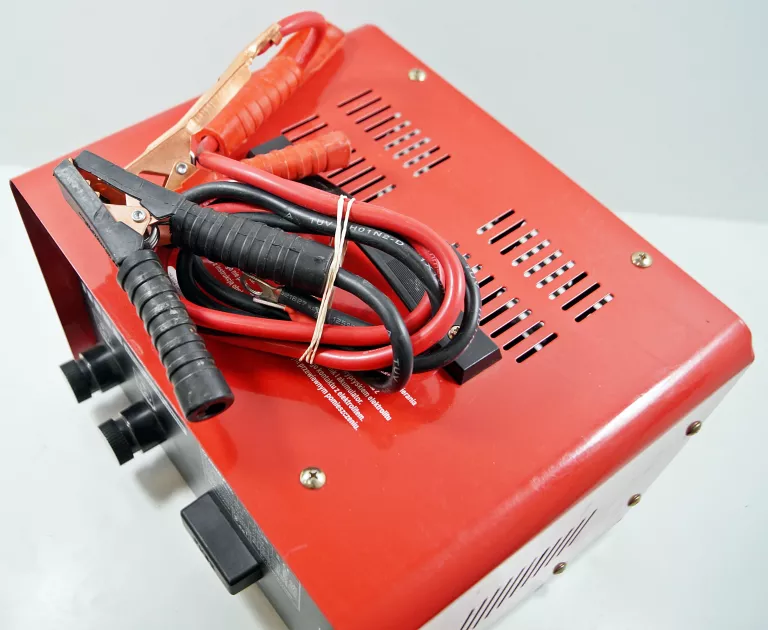 prostownik-z-rozruchem-ladowarka-fast-charge-1224v-gzl70-marpol-solidny-stan-11323-2