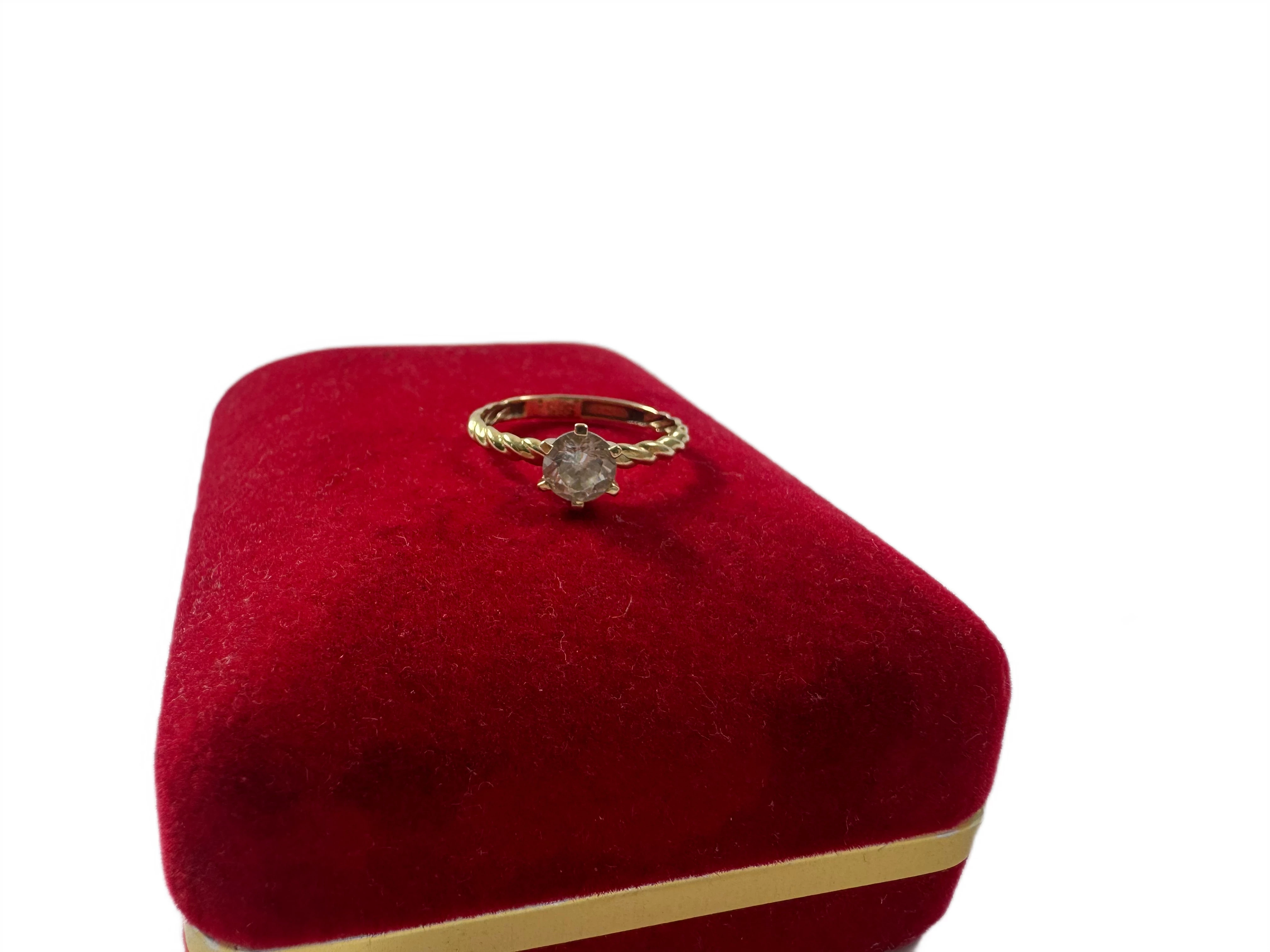 sliczny-zloty-pierscionek-proby-585-r11-material-15835-2