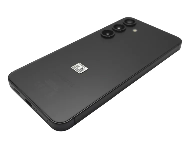 telefon-samsung-galaxy-s24-5g-8128-gb-62-120hz-4000-mah-gw-122027-kod-producenta-sm-s921bzkdeue