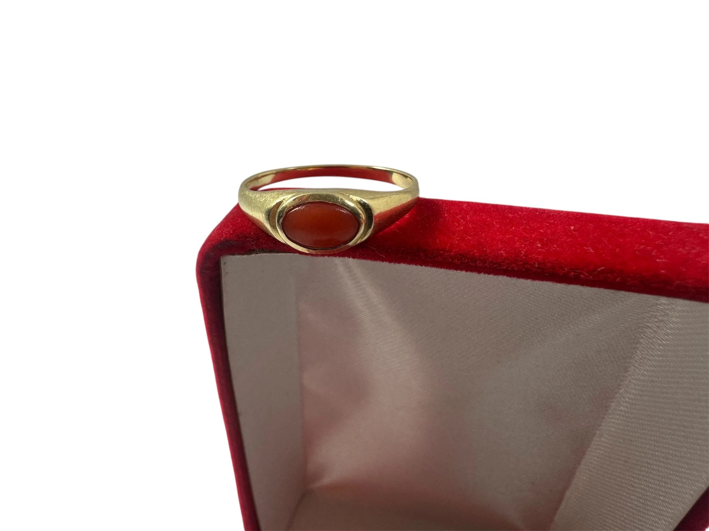 zloty-pierscionek-z-koralem-proby-585-207g-16-modlinska-1a-nowy-dwor-maz