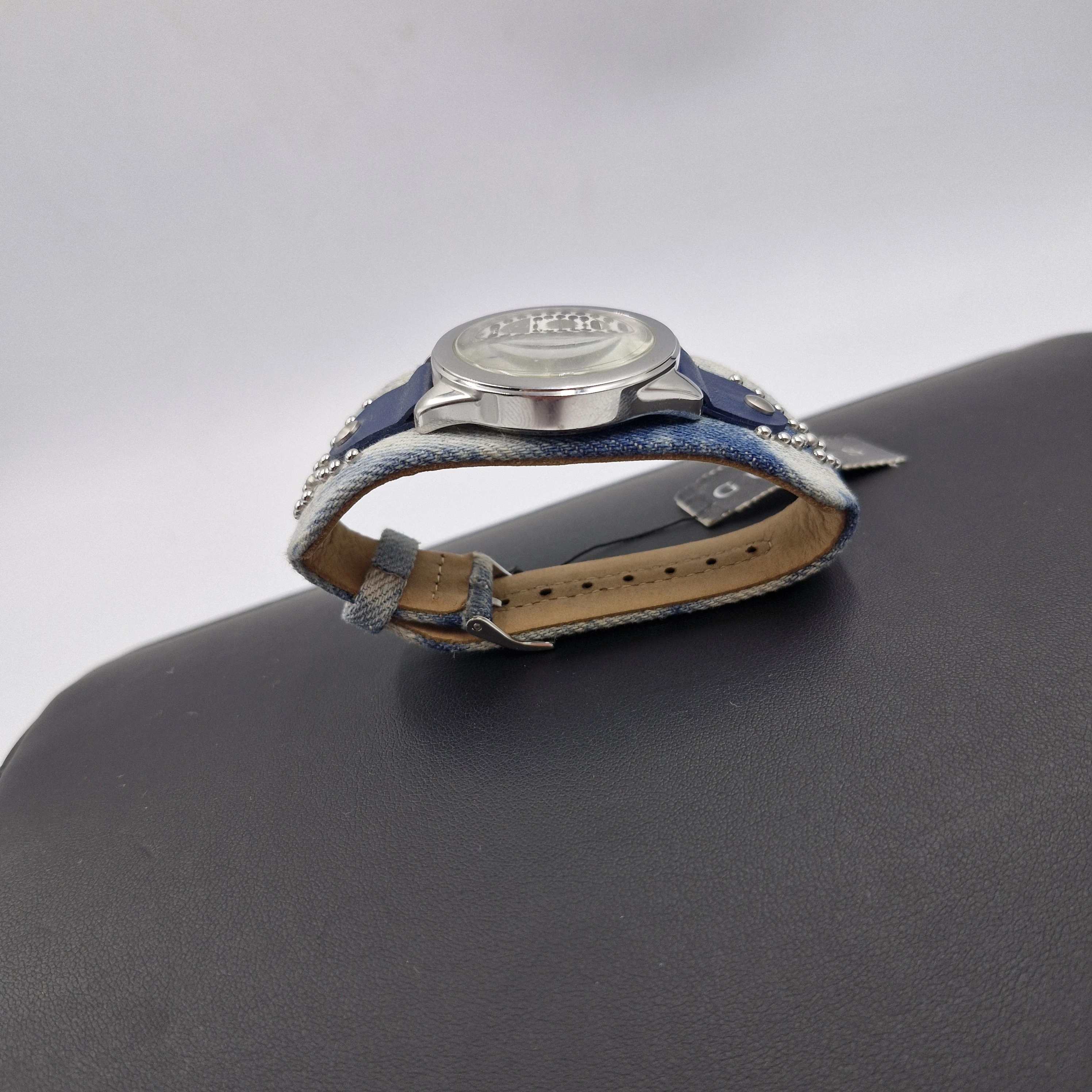 zegarek-guess-w1141l1-stan-11323-2