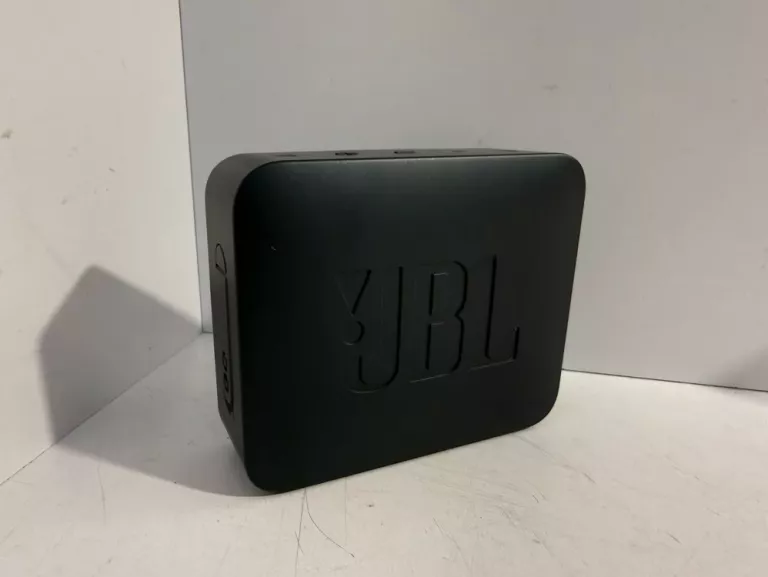 GŁOŚNIK PRZENOŚNY JBL GO ESSENTIAL