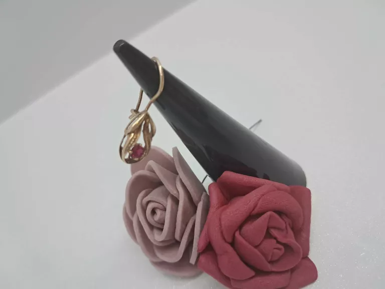 POJEDYŃCZY KOLCZYK 585/0,80G