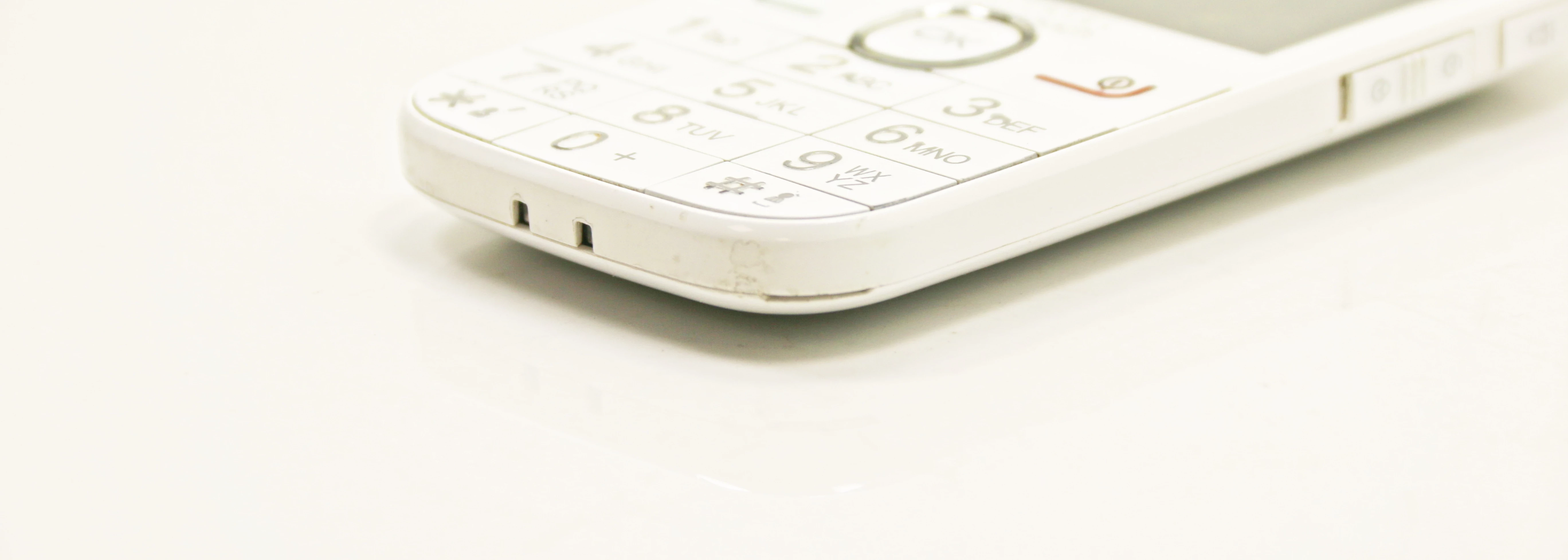 telefon-alcatel-one-touch-2004c-stan-11323-2