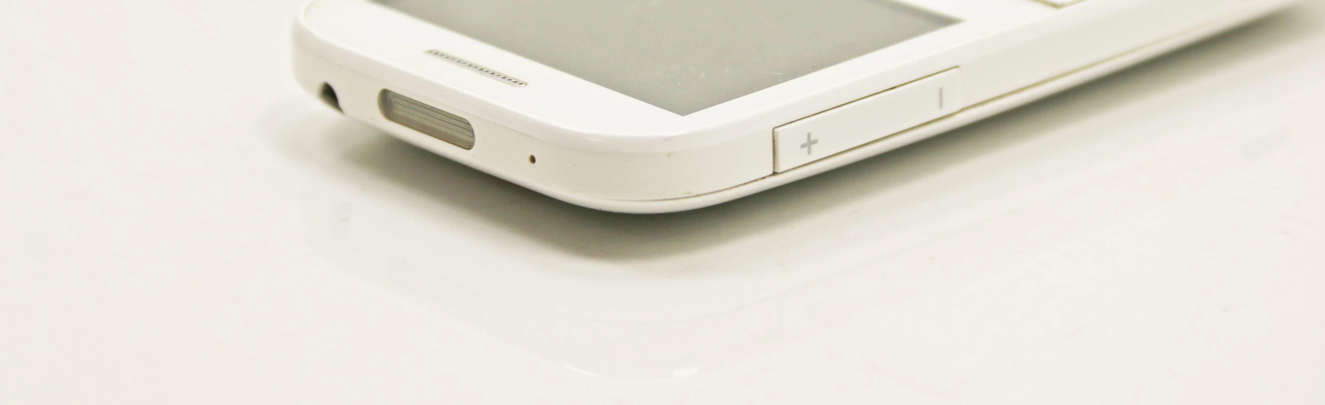 telefon-alcatel-one-touch-2004c-kod-producenta-2004c