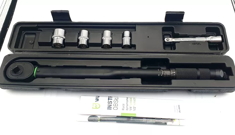 KLUCZ DYNAMOMETRYCZNY WUBER 28-210NM+ 4 NASADKI WALIZKA