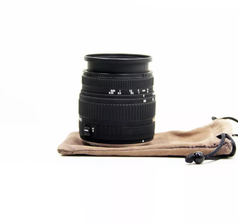 OBIEKTYW SIGMA DC 18-50MM 1:3,5-5-6 DC