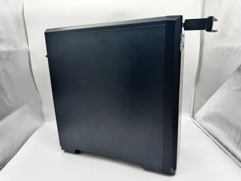 KOMPUTER INTEL XEON E5-2630 V3 16GB RAM 256 GB SSD 500 GB HDD XFX RX580