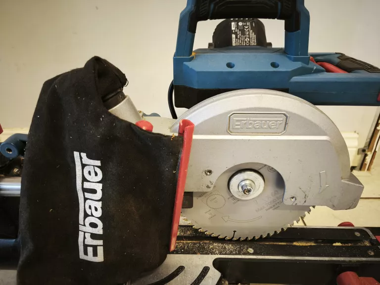 UKOŚNICA Z POSUWEM ERBAUER 1800 W 254 MM PIŁA UKOSOWA