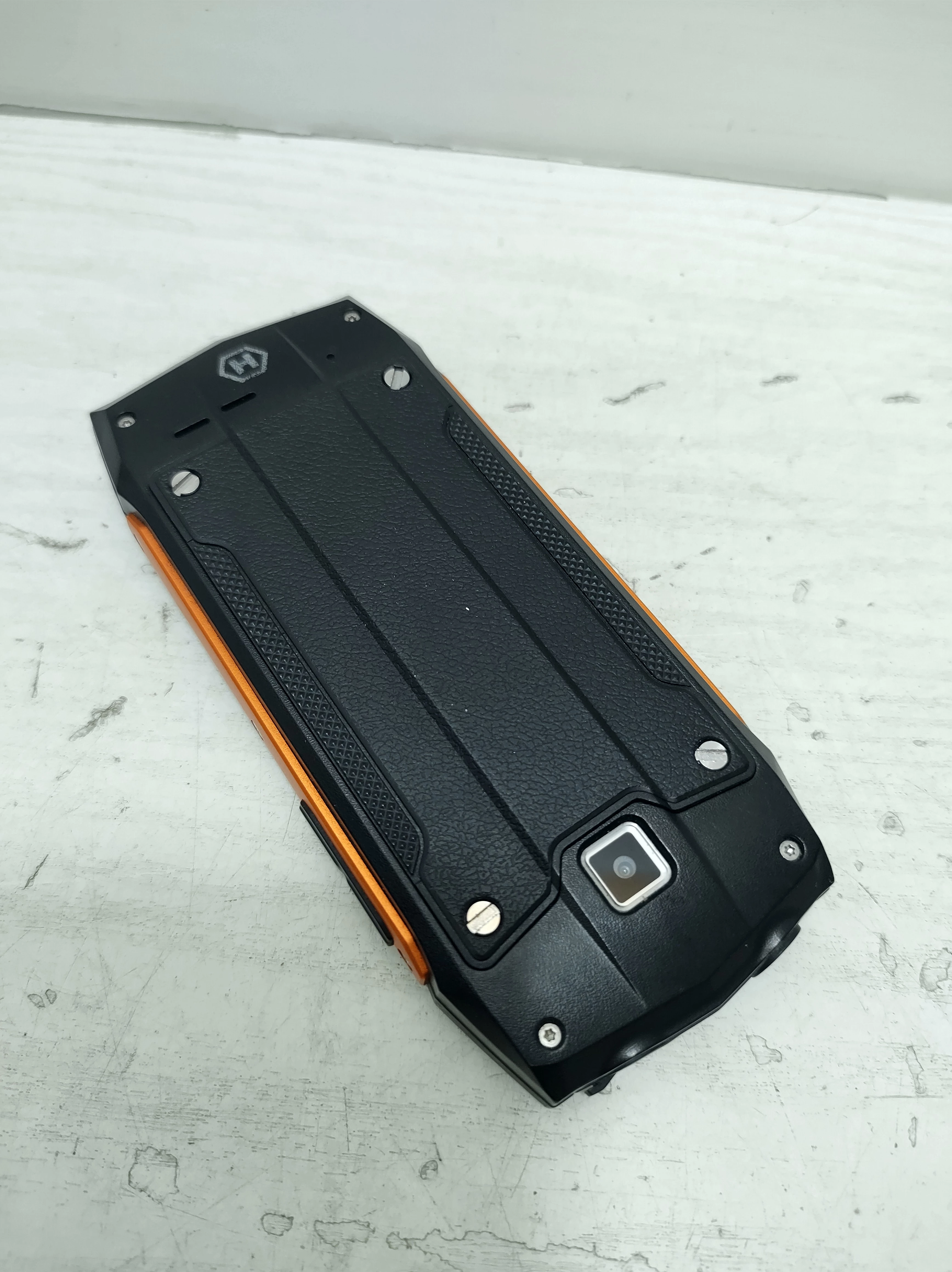 telefon-hammer-3-typ-202685-212933