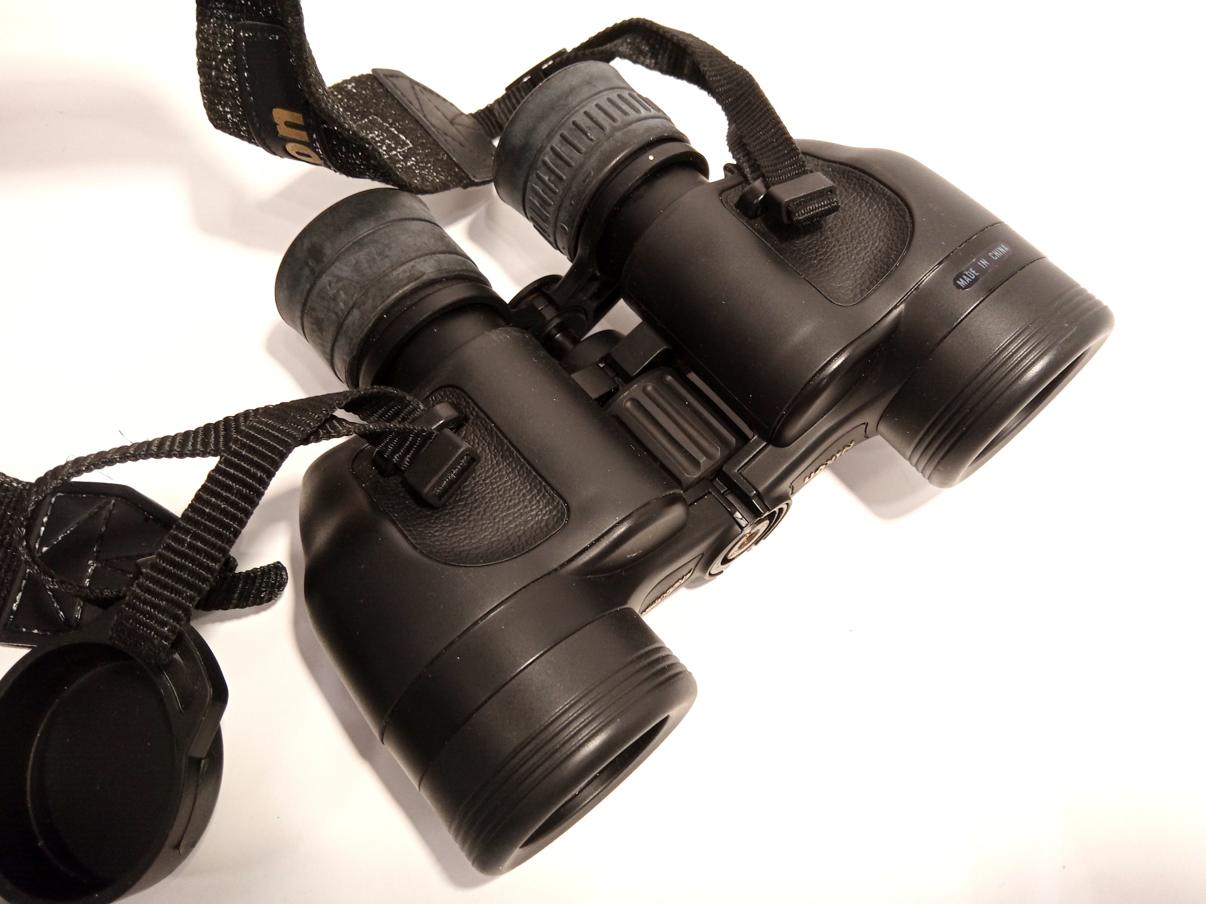 lornetka-nikon-action-ex-7x35-cf-srednica-obiektywow-3500