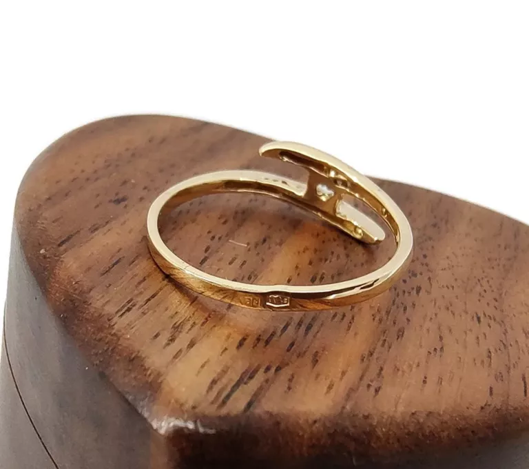 ZŁOTY PIERŚCIONEK Z CYRKONIĄ P.585 1,83G ROZMIAR: 19