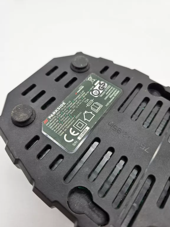 ŁADOWARKA PARKSIDE PLGK 12 A3