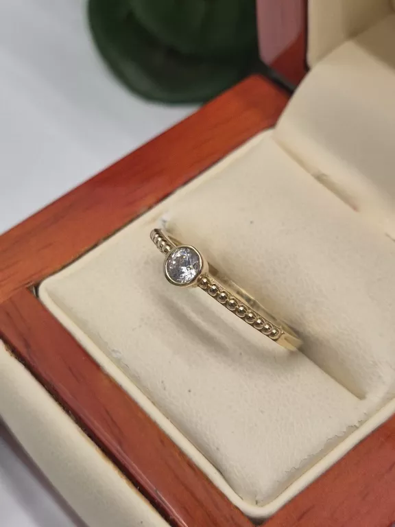 PIĘKNY ZŁOTY PIERŚCIONEK 585  1,50G