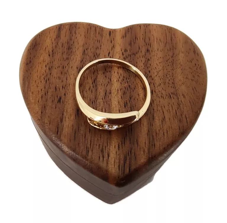 ZŁOTY PIERŚCIONEK Z CYRKONIĄ P.585 1,83G ROZMIAR: 19