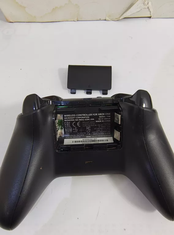 KONSOLA XBOX ONE S 1TB